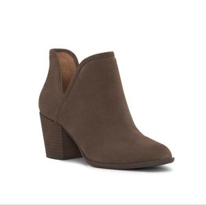 NWT Lucky Brand Beetrix Bootie Carafe Oiled Suede - 7.5M